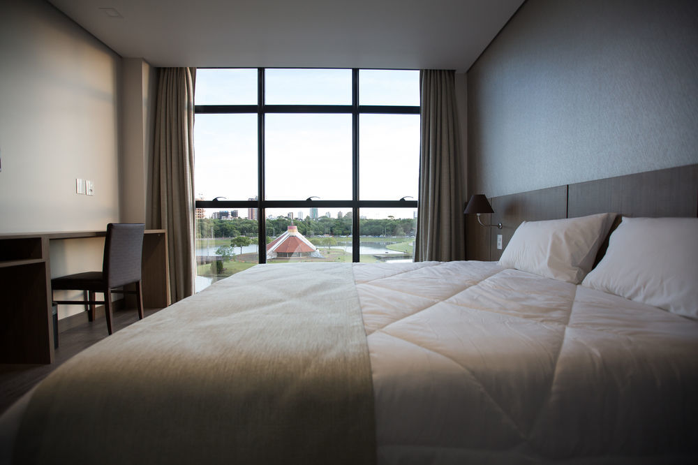 Bello Hotel Toledo  Eksteriør bilde